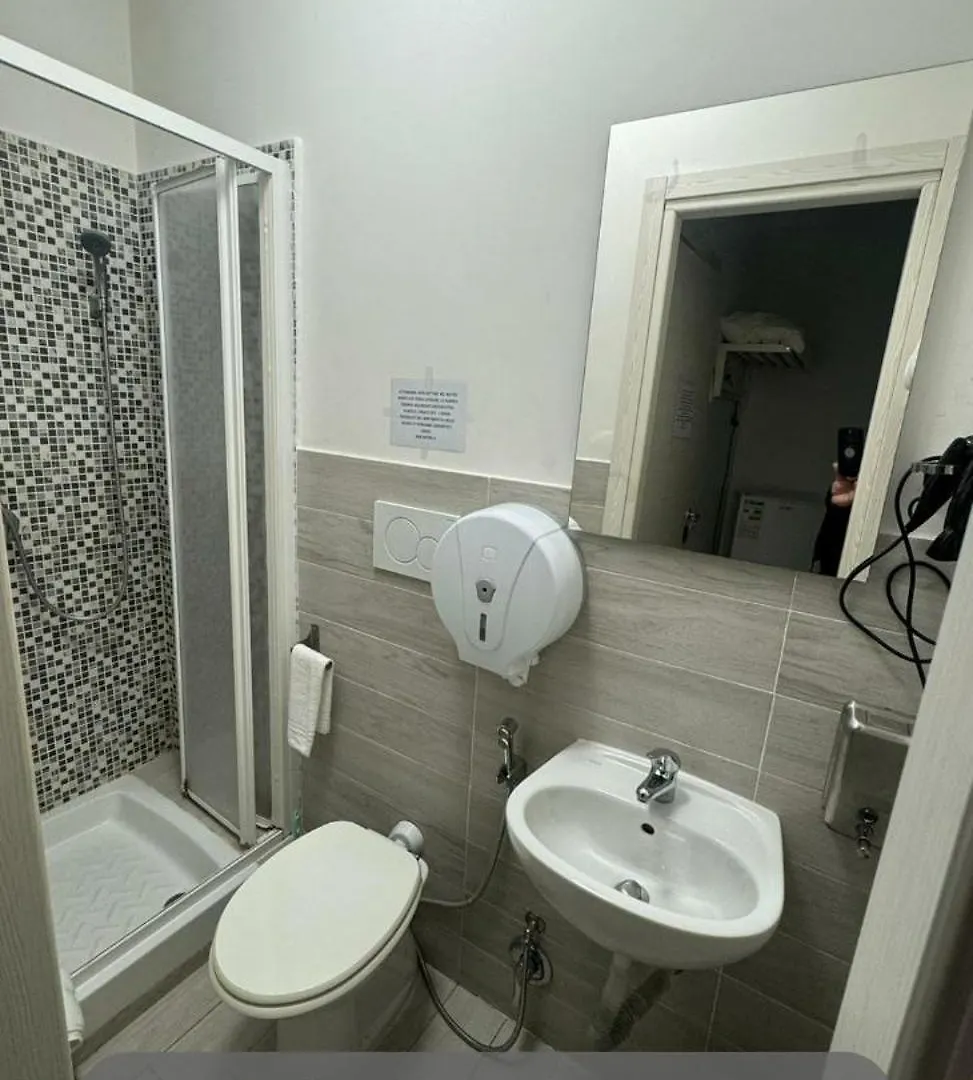 B&B Metro B Fronte Metro Rome Italy
